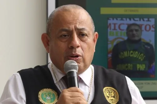 General Víctor Revoredo confirma que faltan policías para resguardar el transporte público pero hay “compromiso de cumplir”