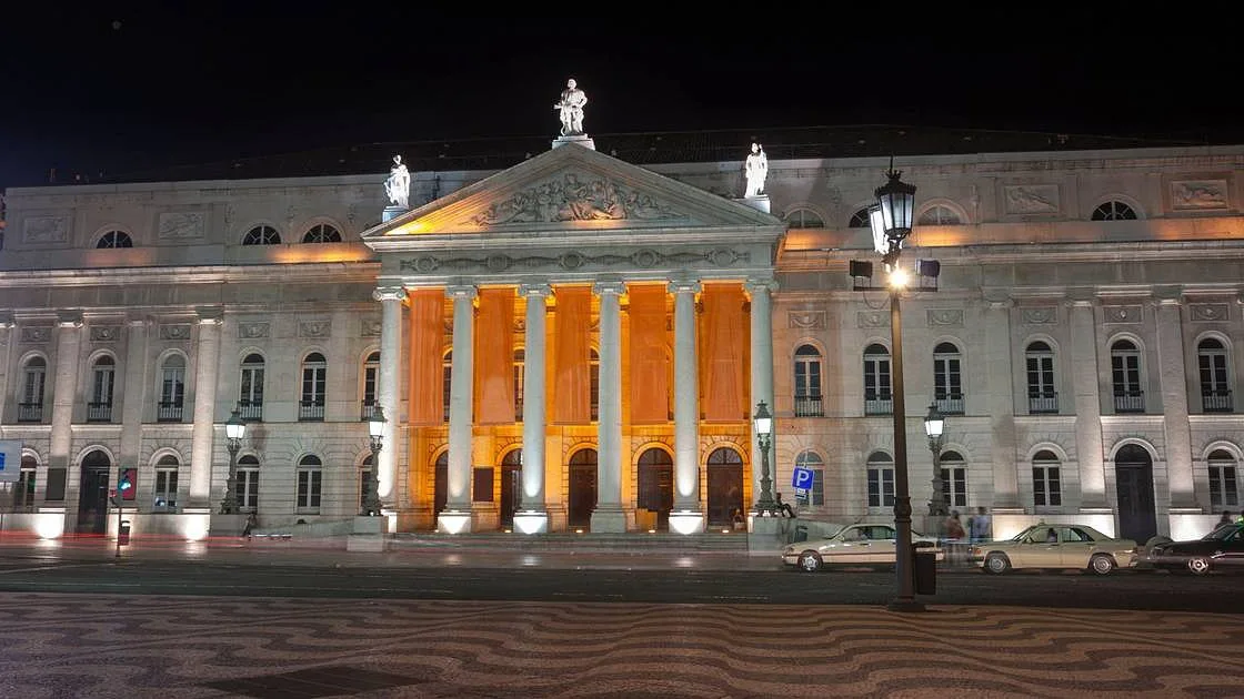 Teatro Nacional D. Maria II reabre com condições técnicas e contesta queixas dos trabalhadores