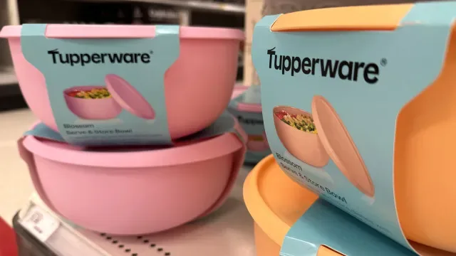 Leilão da fábrica da Tupperware em Montalvo termina sem venda