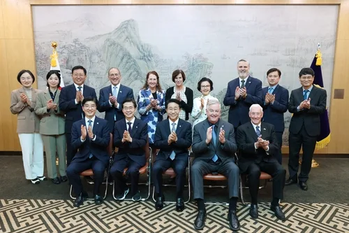 趙의장, 미국 前하원의원 방한단에 "한국 기업 대미투자 관심을"