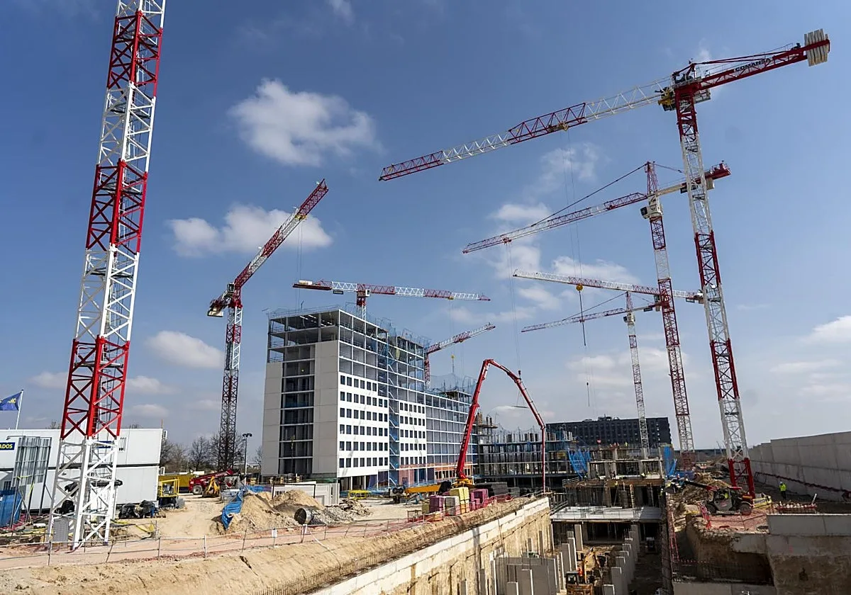 Madrid amplía a los 50 años las ayudas destinadas para la compra de primera vivienda