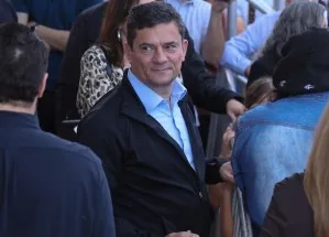 Patrimônio de Moro recua em quatro anos; aplicações no exterior têm maior queda