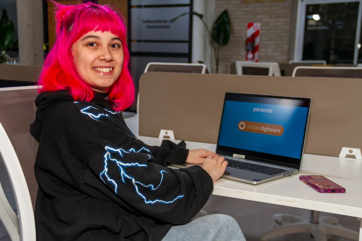 Una iniciativa gratuita busca acercar a las adolescentes argentinas a la programación y el desarrollo de videojuegos
