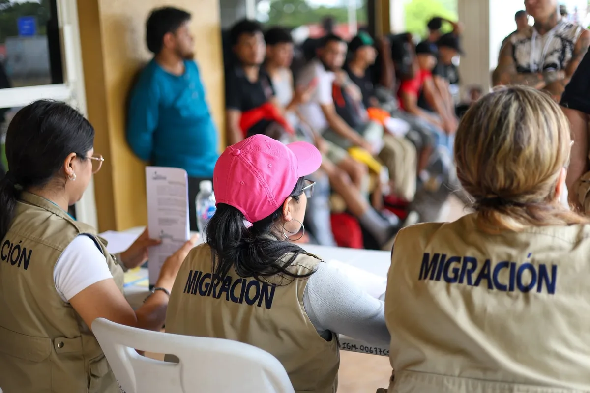 El Instituto Guatemalteco de Migración identifica a 400 hondureños en caravana y ordena la salida de 106 de ellos