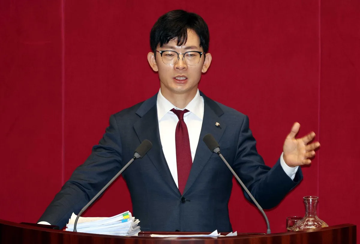 與김준환, 탈북민 출신 의원에 “김일성 만세하던 사람” 막말