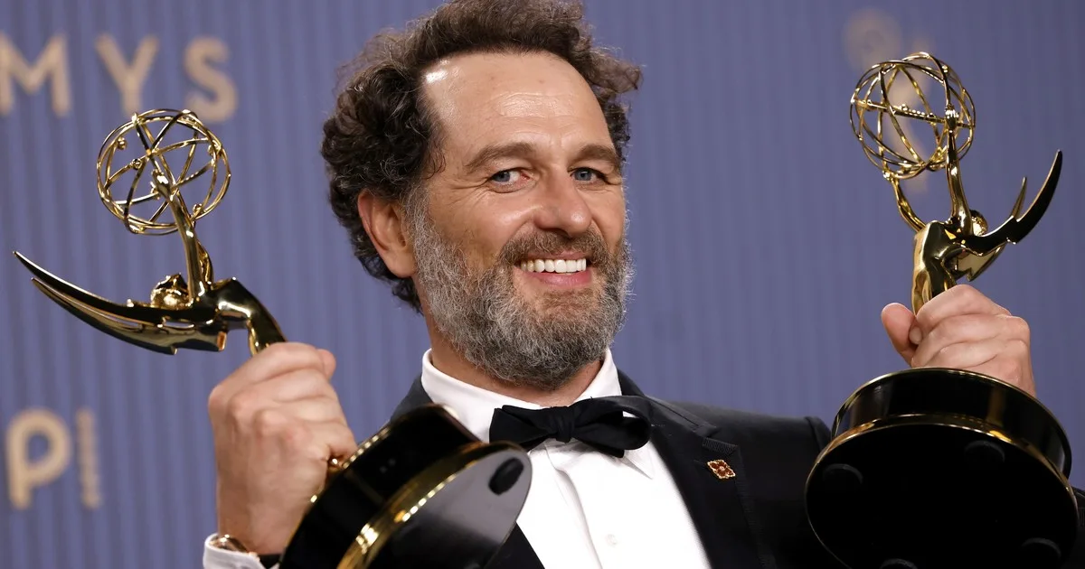 Las claves de Widow's Bay, la comedia que arrasó en los Premios Emmy 2026