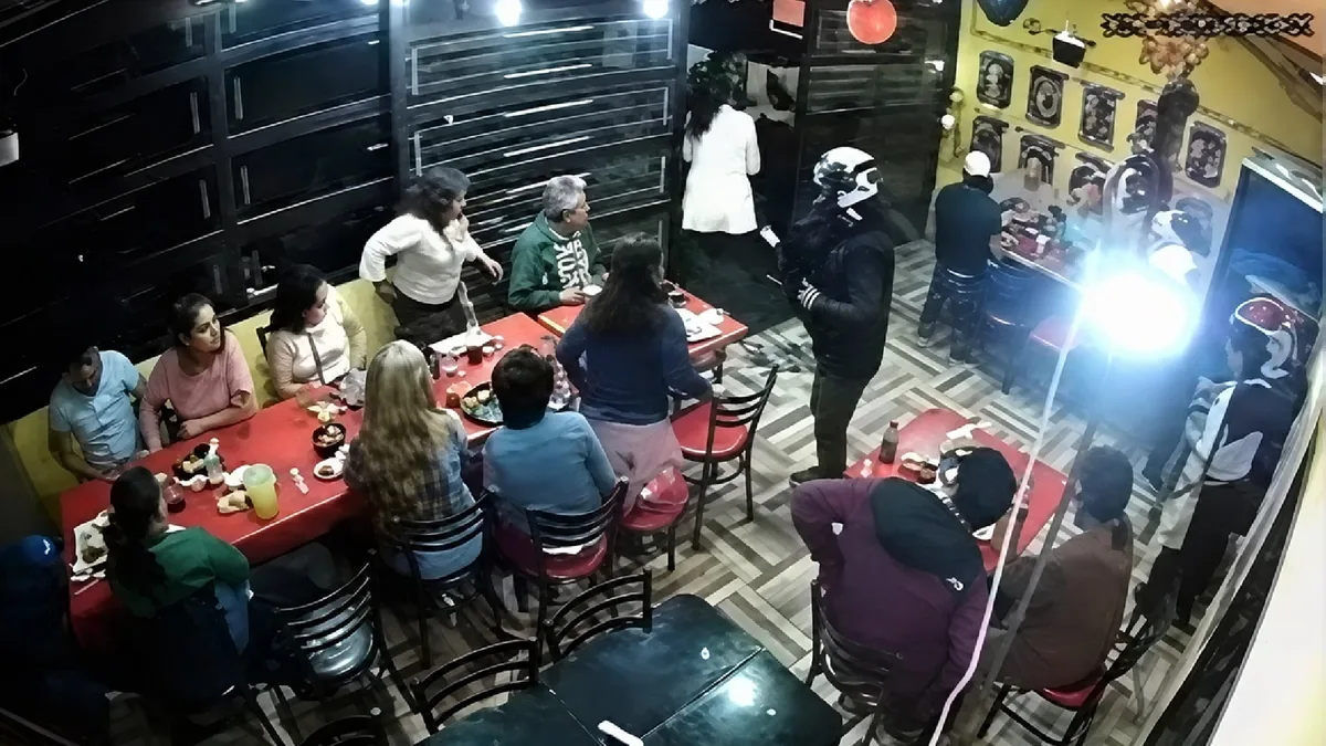 Asalto en restaurante de Ixtapaluca: sujetos armados despojan a comensales y empleados