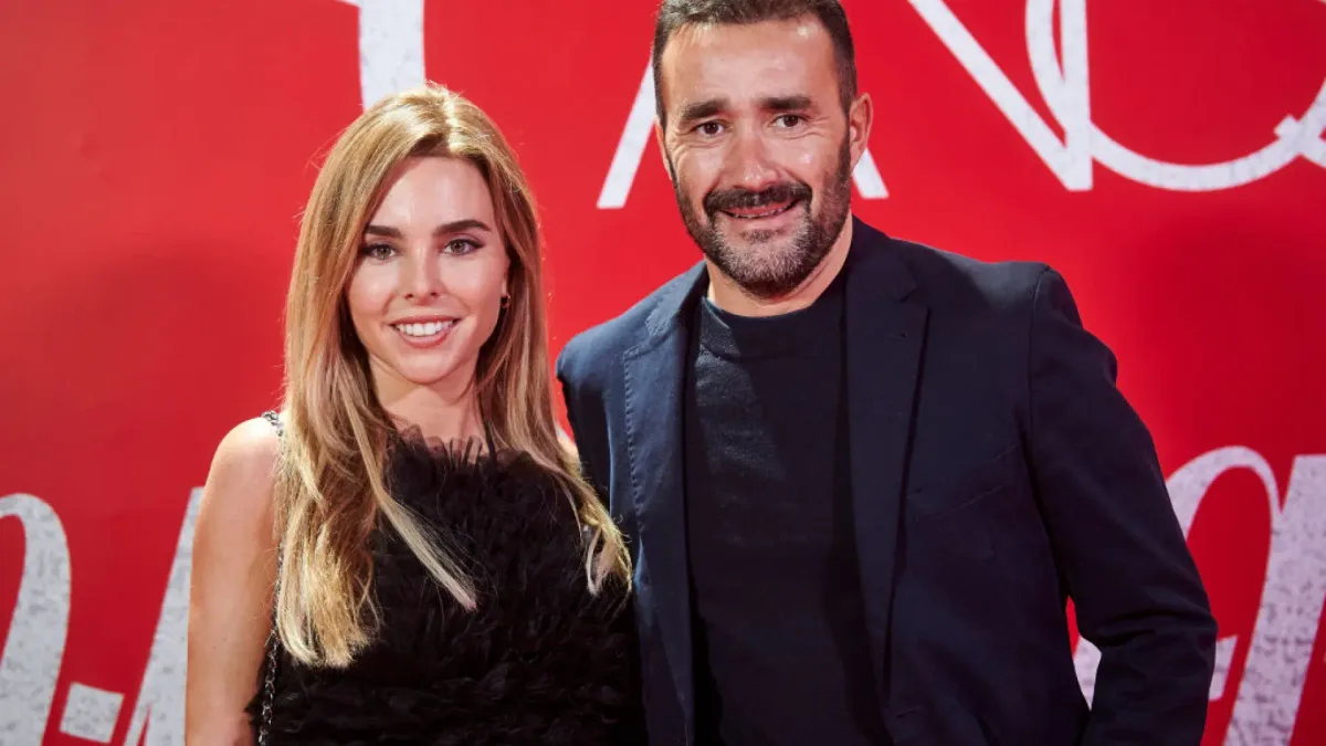 La periodista Helena Condis, pareja de Juanma Castaño, operada de urgencia: "Mi vida corría peligro, he llorado mucho"