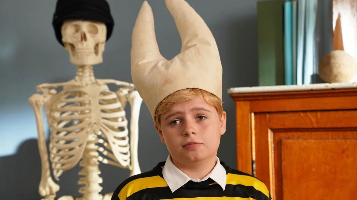 Ducobu 6 : pourquoi dans chacun des films le jeune héros est-il toujours incarné par un acteur différent ?