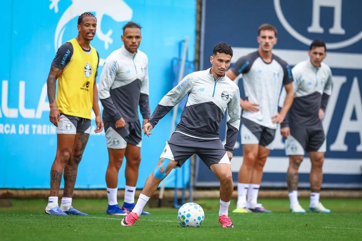 Grêmio informa lesão do volante Dodi; saiba detalhes