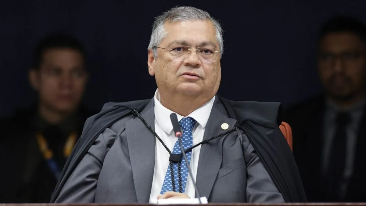 Dino manda PF investigar relação entre Banco Master e cemitérios de SP após financiamento de R$ 78 milhões