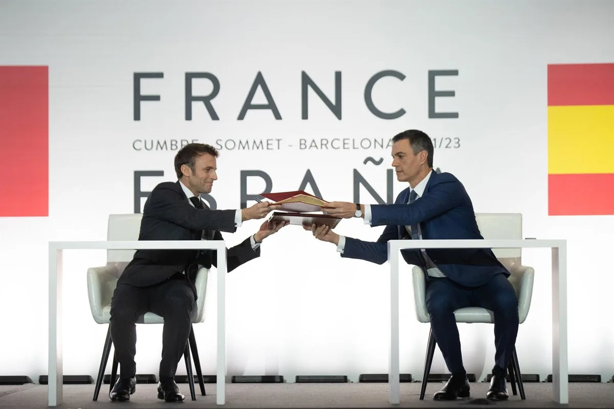 El Gobierno celebra el aval del TC al Tratado de Amistad con Francia pese al boicot del PP y pide aprobarlo al Senado