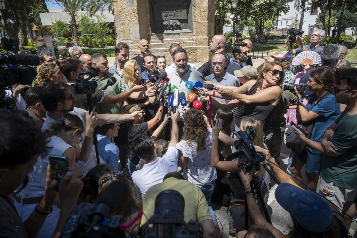 Abascal dice que Ceuta muestra lo que el futuro depara a España: "Inseguridad, violaciones, pillaje y enfermedades"