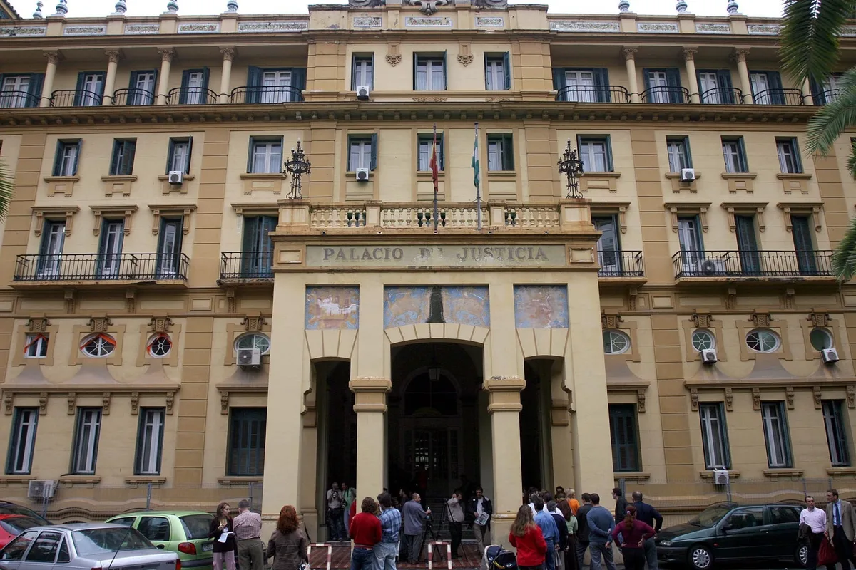 La Justicia ordena a una pareja divorciada repartir más de 52.000 euros procedentes de alquileres y una pensión cobrados durante el matrimonio