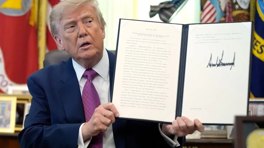Streit mit Kanada: Trump verfügt Umbenennung von Lake Ontario in „Lake America“