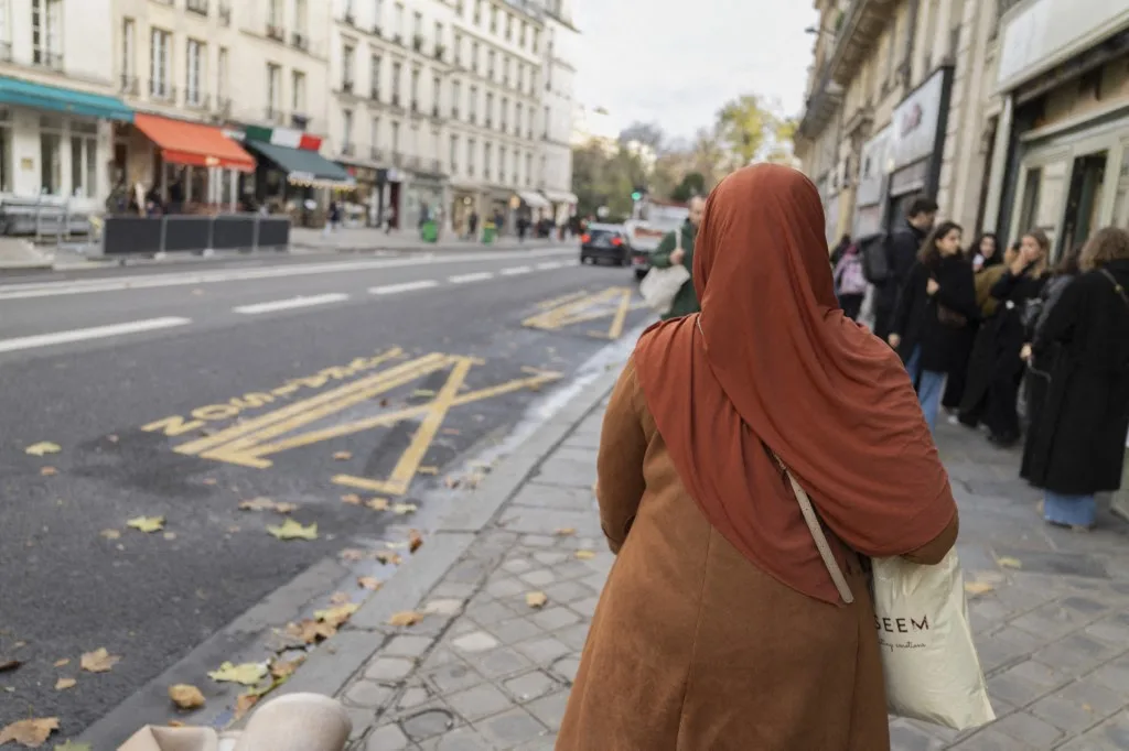Ève Szeftel : "Envisager l'interdiction du voile, c'est ne rien comprendre à la laïcité"
