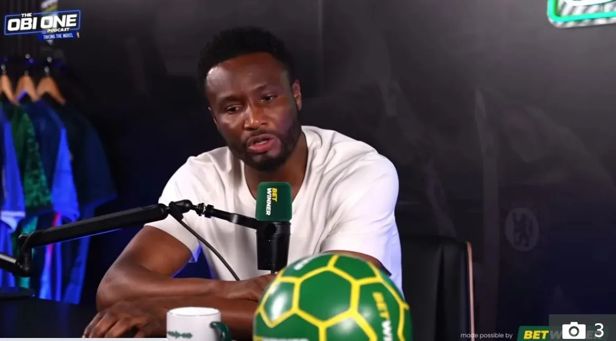 Ex-Chelsea ironiza torcedores do Arsenal por Vini Jr.: “Não sei o que estavam fumando”