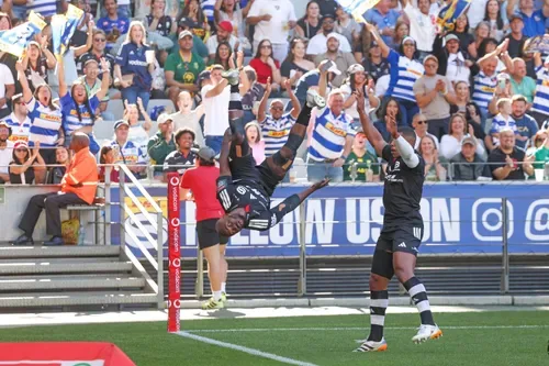 Seabelo Senatla’s backflip and Stormers’ power make for a perfect ‘Men in Black’ tribute