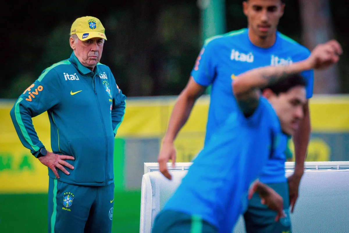 Ancelotti confirma equipe titular contra Austrália com Estevão, Endrick, Raphinha e Vini Jr.