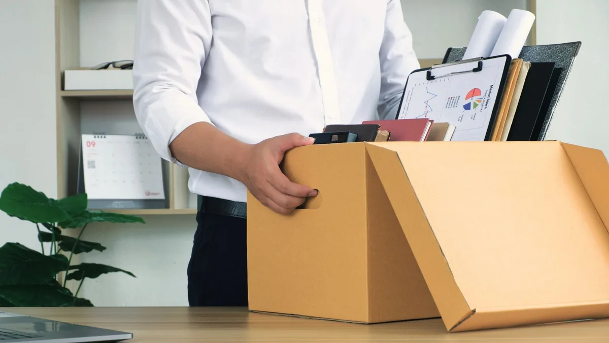 Según la UBA, desde la llegada de Milei se perdieron 241.000 empleos formales privados y el salario mínimo cayó 40,5 por ciento