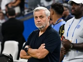 Ligue 1. « Je vais parler avec mes dirigeants » : Bruno Genesio sur la sellette après le revers de l’OM contre le PSG ?