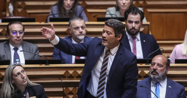 Transparência. Ventura teve conduta grave e distorceu factos