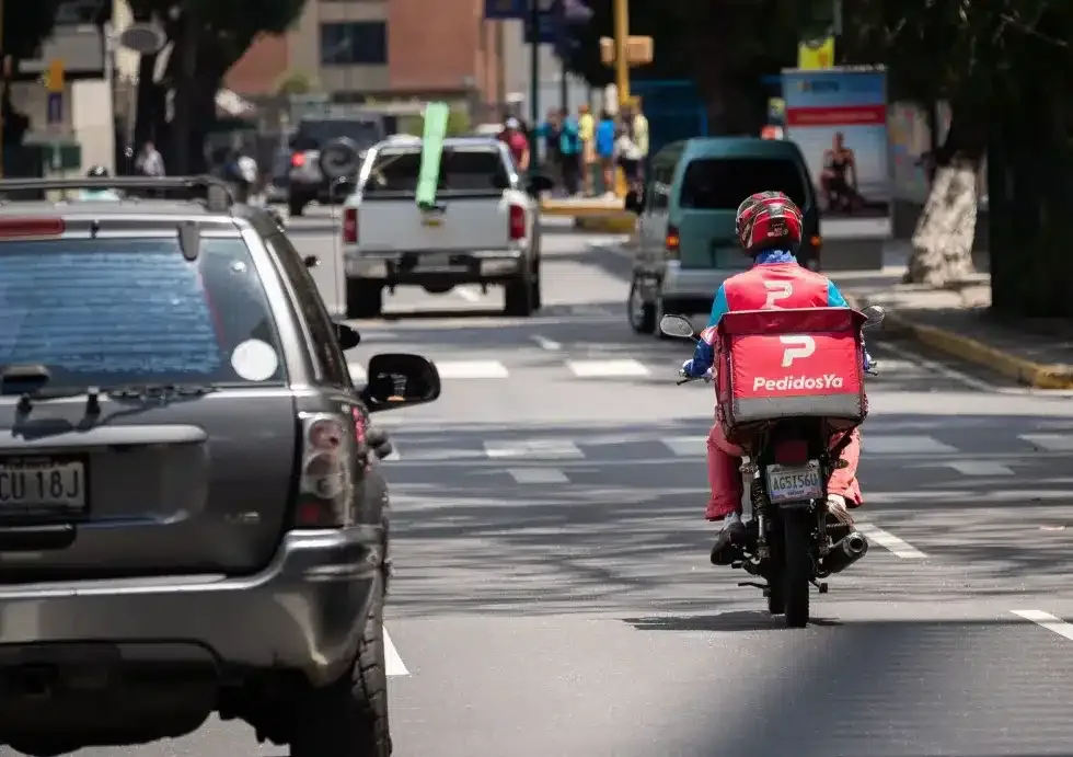 Hay nuevas reglas para el delivery en Venezuela: lo que exige el INTT y cómo impacta al sector