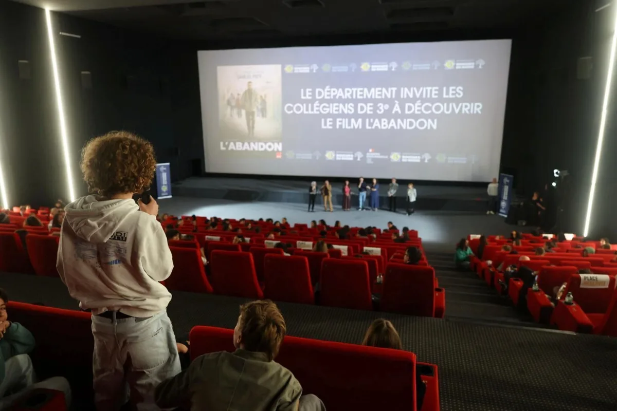 « Dans la peau de Samuel Paty » : à Marseille, la projection de « L’Abandon » pour sensibiliser les collégiens