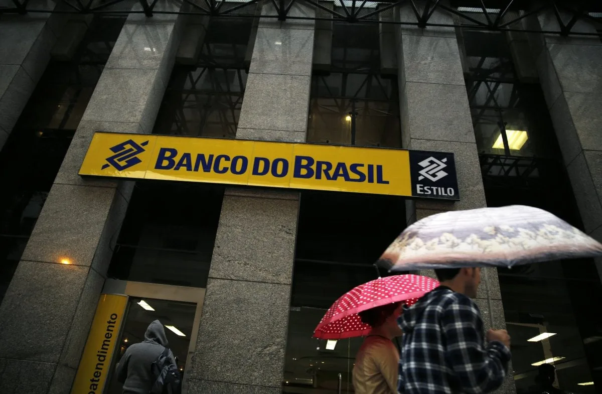Foco em garantias e cautela com baixa renda: grandes bancos brasileiros redobram estratégia defensiva