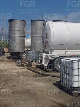 Golpe al huachicol; FGR decomisa 467 mil litros de hidrocarburo en Salinas Victoria, NL