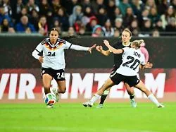 DFB-Stars "wechseln dem Geld hinterher": Warum die Bundesliga der Frauen so unattraktiv wird