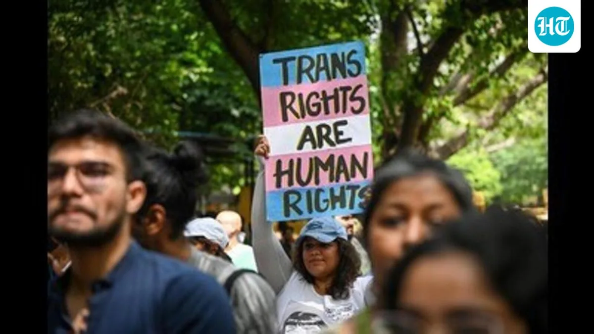 Delhi HC asks Centre, police, govt to frame SOP for transgender arrests, detention