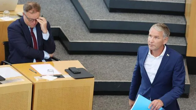 Misstrauensvotum: CDU-Fraktionschef vergleicht Höcke mit Kirmes-Figur