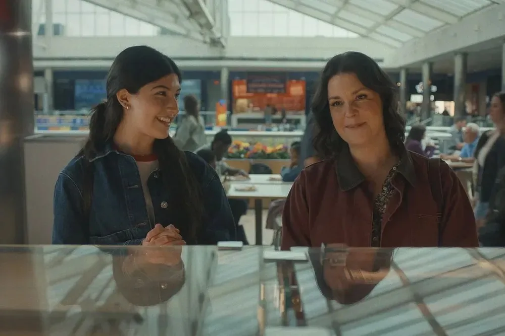 Confira os HILÁRIOS erros de gravação de ‘Não Deseje Boa Sorte’, nova comédia da Netflix