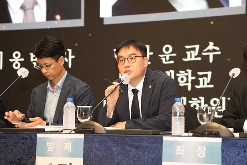 변호사대회서 개정 형소법 우려 봇물…"사법 민영화·재판 지연"