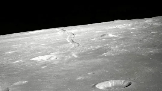 La NASA descubrió que hongos y bacterias terrestres podrían sobrevivir en la Luna