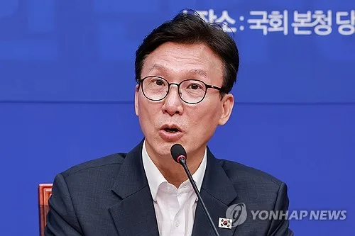 민주당TV 첫 방송…金 "좋은 방송 많지만 새 소식은 우리가"
