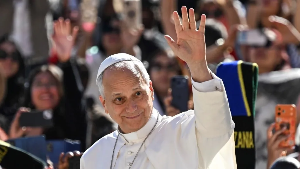 El Vaticano informó que el papa León XIV está “apto para recibir el alta” tras haber sido operado de cáncer de pulmón