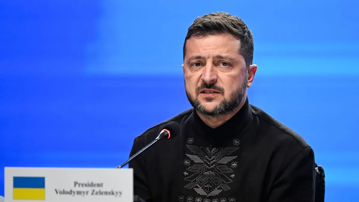 Selenskyj warnt Internationale Fluggesellschaften - Russischer Luftraum wird „faktisch gesperrt“