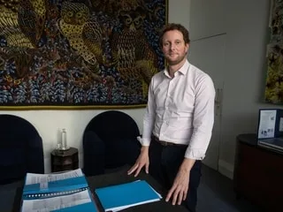 Choc démographique : « On ne pourra pas faire sans l’immigration de travail », prévient Clément Beaune