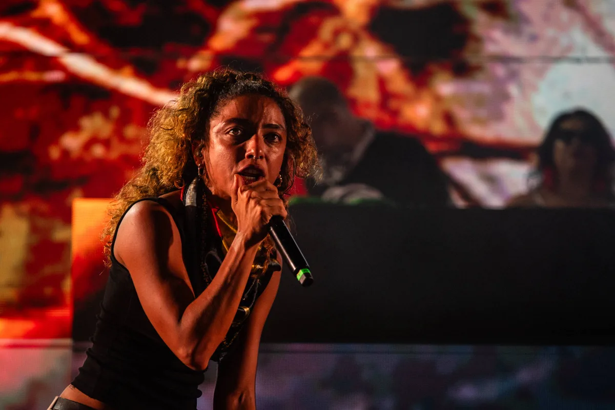 Alice Carvalho, de 'O Agente Secreto', participará de show do Baiana System no Rock in Rio