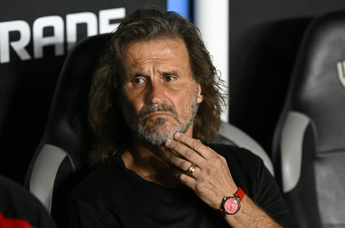 San Lorenzo busca entrenador tras la salida de Gorosito: la posible vuelta de Insua y un “tapado” para suceder a Pipo