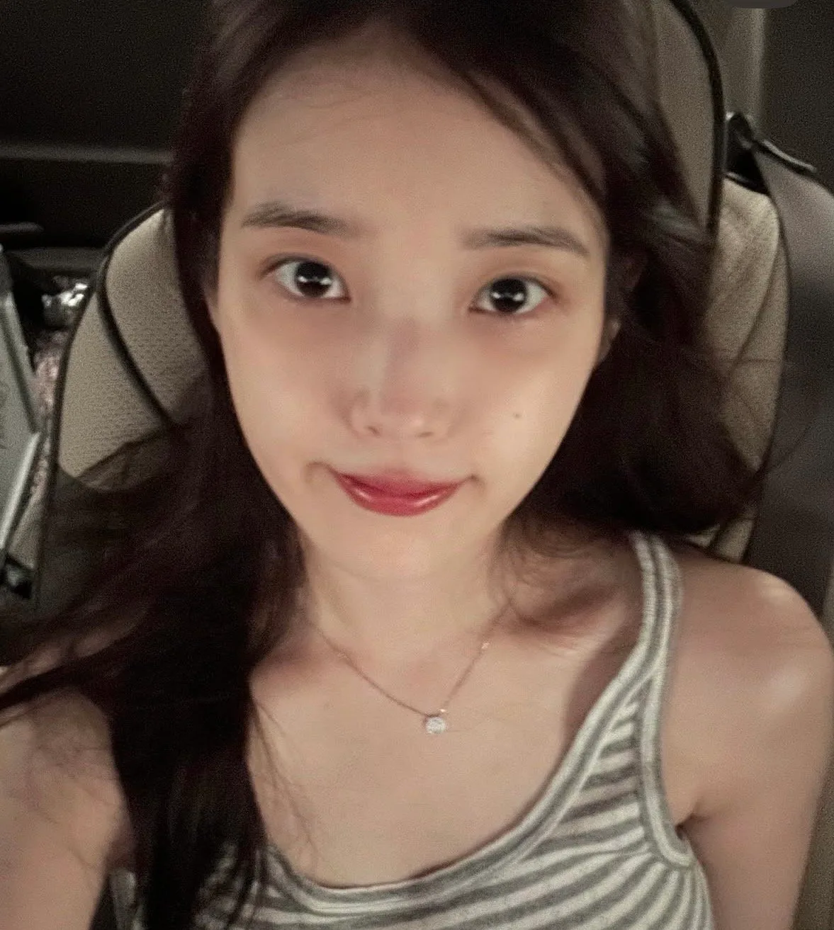 아이유 남동생 소원 “누나보다 돈 많이 벌기”…현실 남매 폭발
