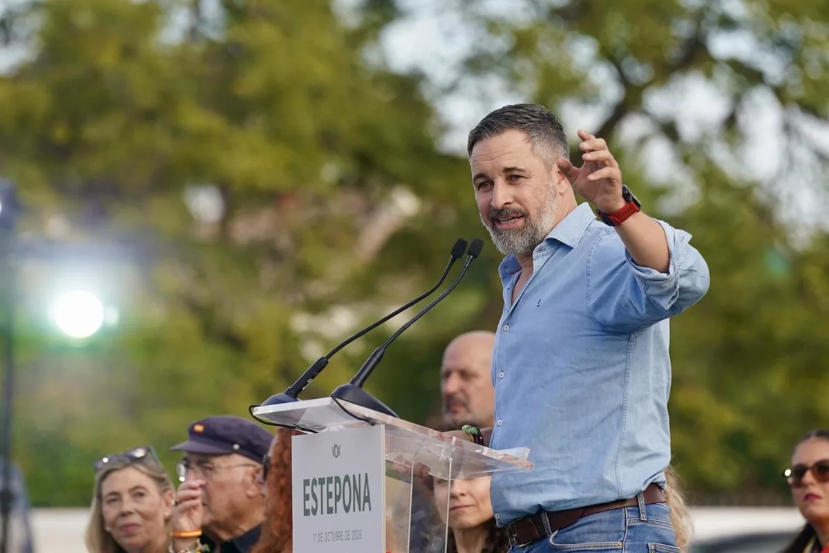 Abascal dice que le habría gustado que el Rey fuera antes a Ceuta, pero celebra su visita: "Más vale tarde que nunca"