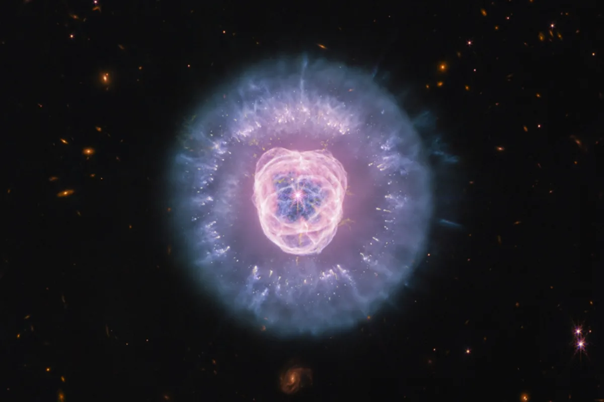 Nebulosa do Leão: telescópio revela detalhes a 5 mil anos-luz