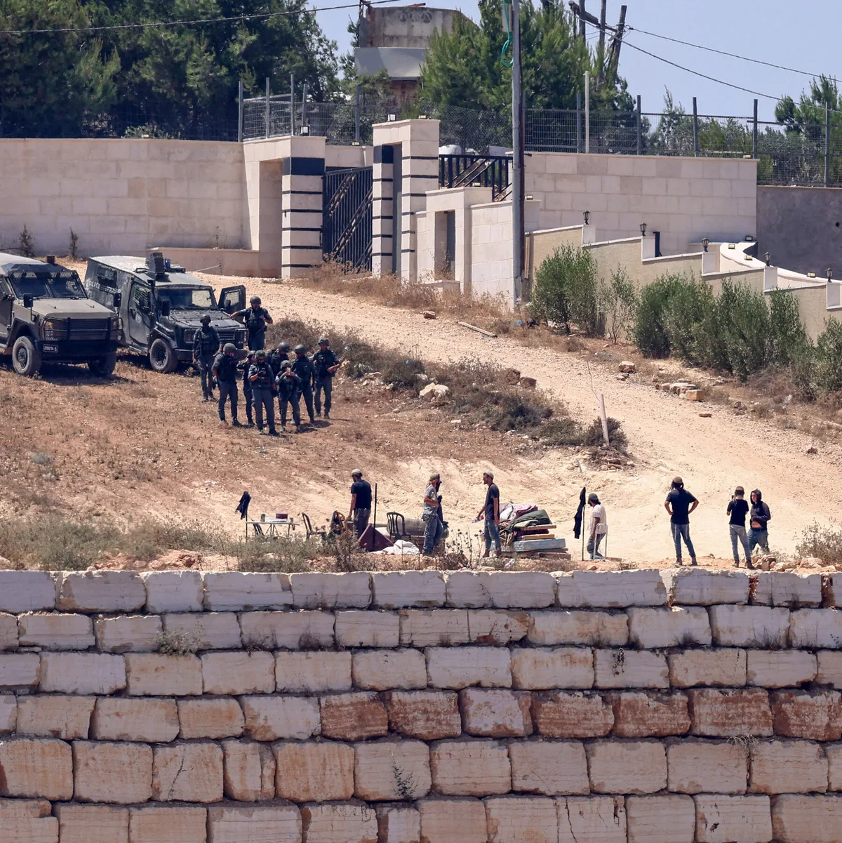 Settler Siege of Palestinian Homes Highlights Growing West Bank Chaos