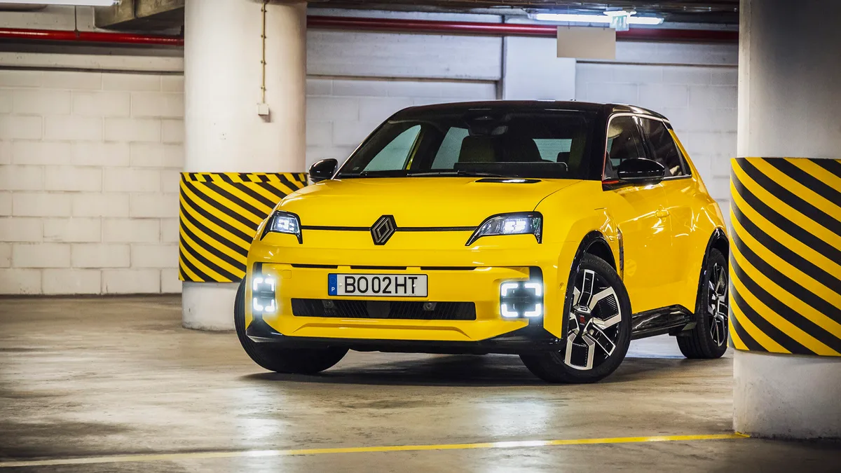 Renault admite cortar produção em 300 mil veículos devido a metas europeias