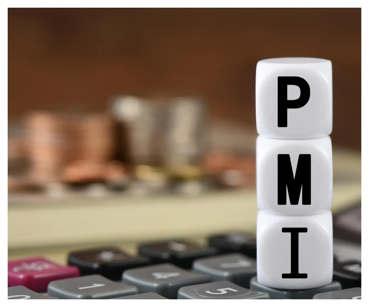 Manufacturing PMI falls to 5-year low in August amid sales slowdown