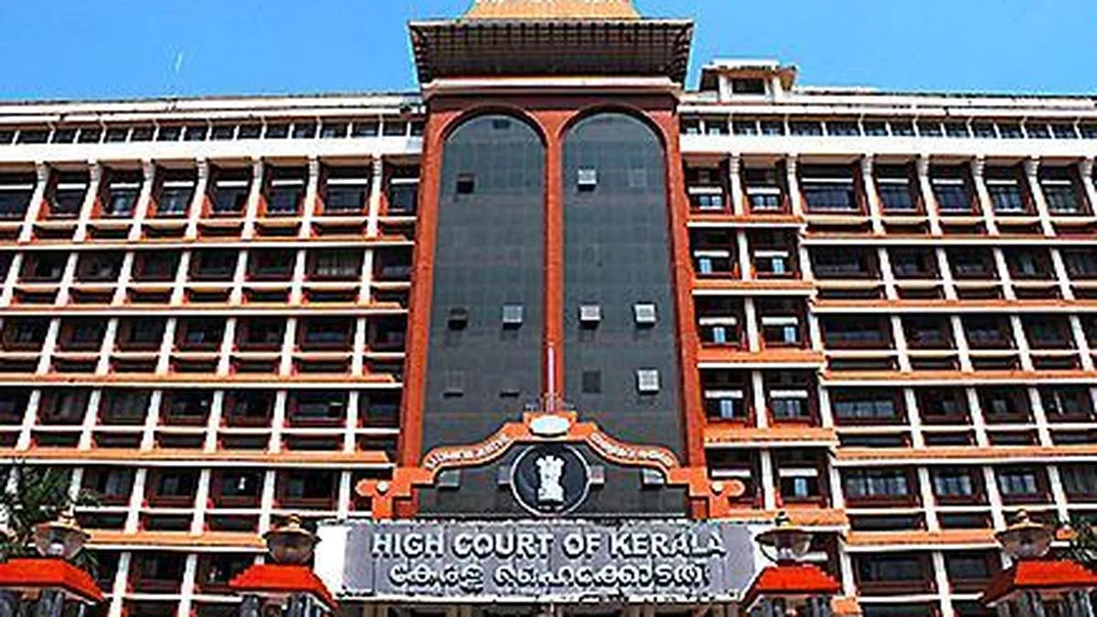 Contractors should be held responsible for ‘decrepit’ P&T apartments: Kerala High Court