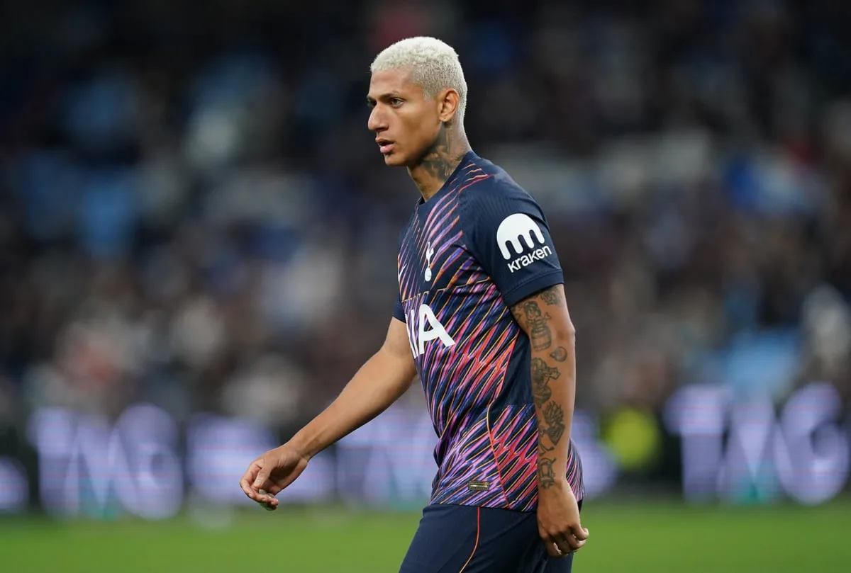 Richarlison issues statement as Tottenham transfer request sent amid Everton links